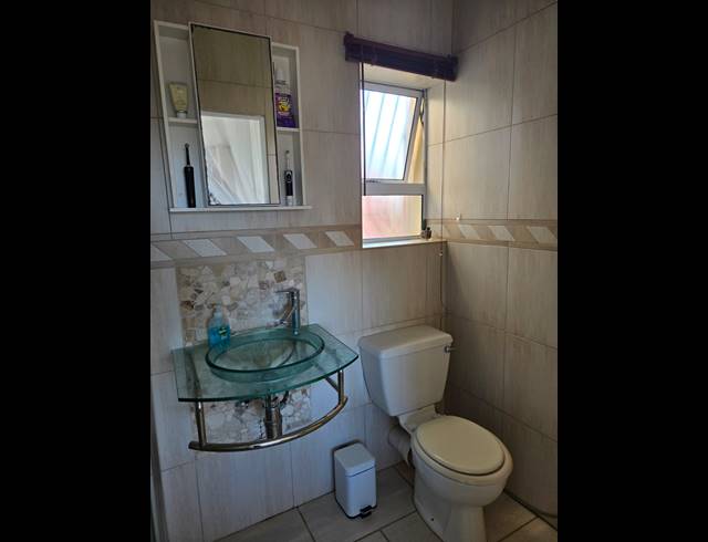 3 BEDROOM TOWNHOUSE FOR SALE IN BLUEWATER BAY
